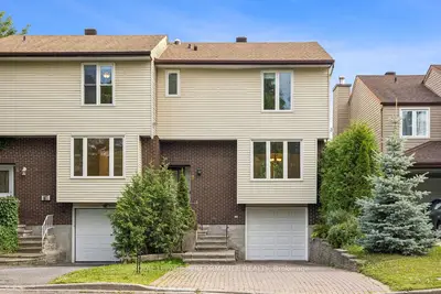 8 Gillespie Crescent, Hunt Club - Windsor Park Village And Area, On K1v 9x8