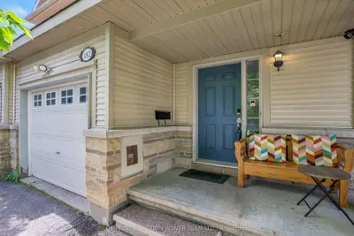 182 Prem Circle, Barrhaven, On K2j 0c4