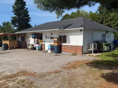 28 Church Street, Magnetawan, On P0a 1p0