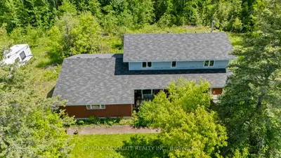 Detached in Carp - Dunrobin - Huntley - Fitzroy and Area