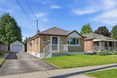 Detached in Hamilton
