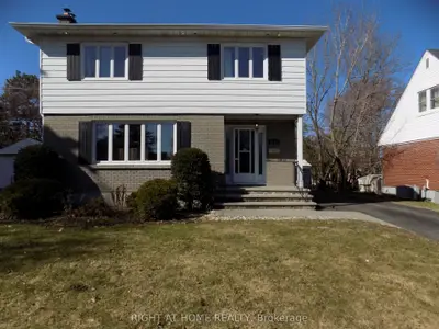 Detached in Belair Park - Copeland Park and Area