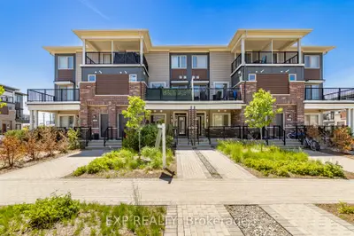 Condo Townhouse in Kanata