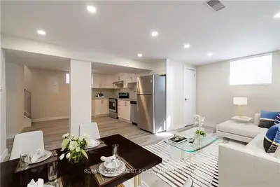 Detached in Hamilton