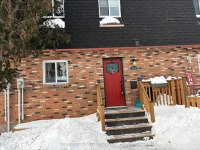 Att/Row/Townhouse in Thunder Bay