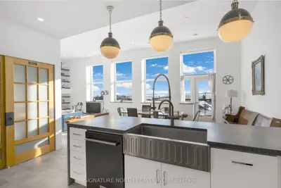 Condo Apartment in Thunder Bay