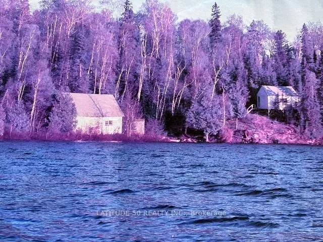 Detached in Kenora Remote Area