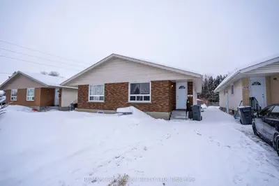 Semi-Detached in Thunder Bay