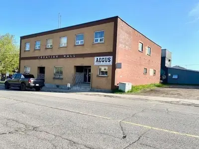 227-229 Pearl Street, Thunder Bay, On P7b 1e3