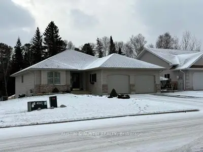 Detached in Dryden
