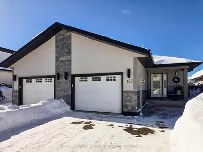 Semi-Detached in Thunder Bay