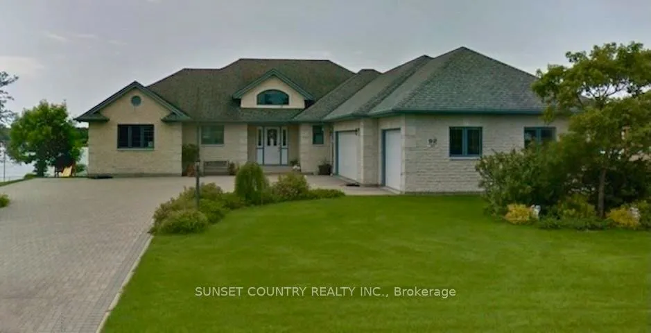 Detached in Dryden
