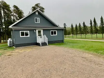 Detached in Kenora Remote Area