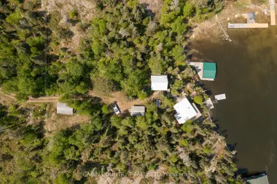 Detached in Kenora Remote Area