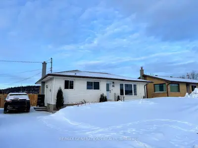 Detached in Marathon