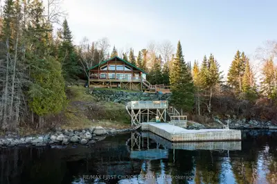 Detached in Sioux Narrows-Nestor Falls