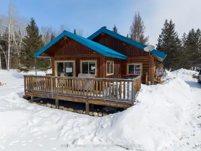 Detached in Oliver Paipoonge