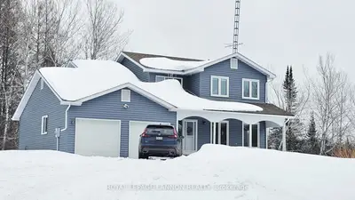 Detached in Oliver Paipoonge