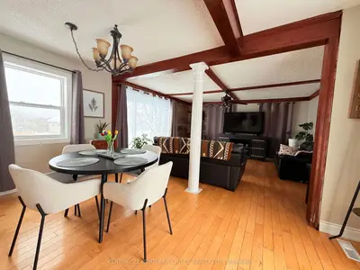 Detached in Sioux Lookout