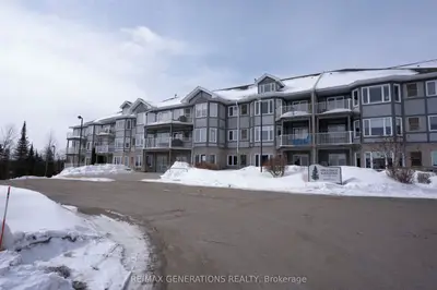 Condo Apartment in Thunder Bay