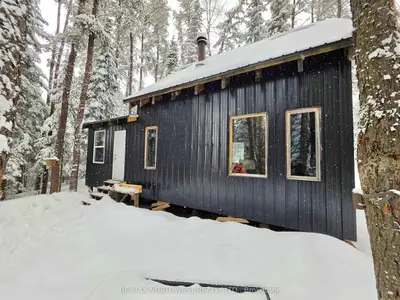 Detached in Kenora Remote Area