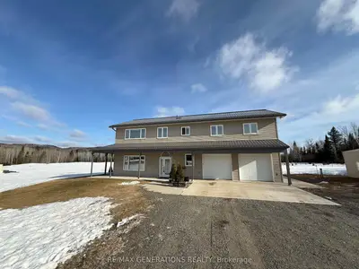 Detached in Neebing