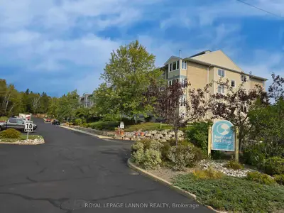 Condo Apartment in Thunder Bay