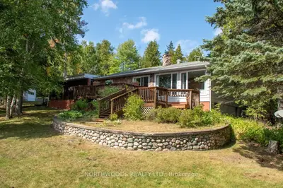 Detached in Sioux Narrows-Nestor Falls
