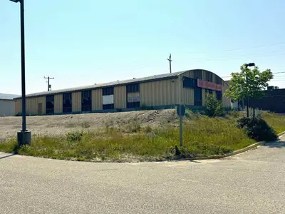 1 Barker Walk, Manitouwadge, On P0t 2c0