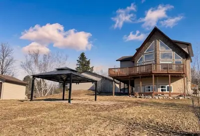 Detached in Kenora Remote Area