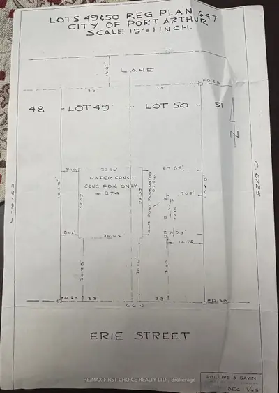 Detached in Thunder Bay