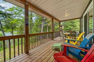 Detached in Frontenac