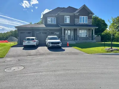 Detached in Manotick - Kars - Rideau Twp and Area