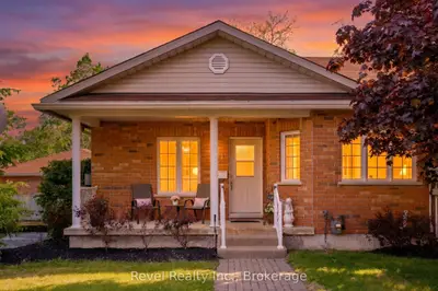 Att/Row/Townhouse in Kawartha Lakes