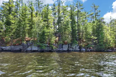 1 Island 20ml Island, Gravenhurst, On P1p 1r2