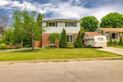 Detached in Owen Sound