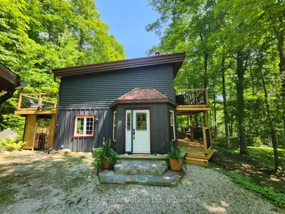 12 7th Avenue, South Bruce Peninsula, On N0h 2t0
