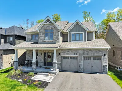 25 Eaglecrest Avenue, Huntsville, On P1h 0g5