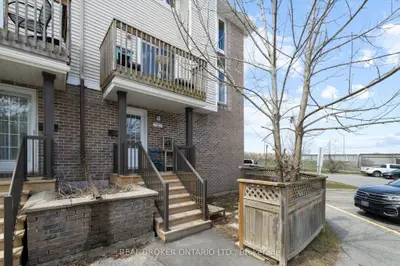 7 Timberview Way 3, Bells Corners And South To Fallowfield, On K2h 9m5