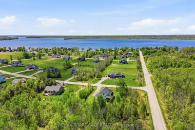 Detached in Beckwith