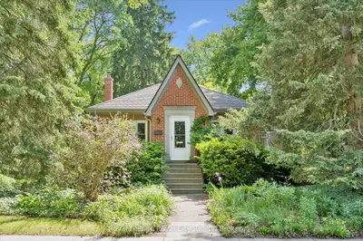 Detached in Guelph