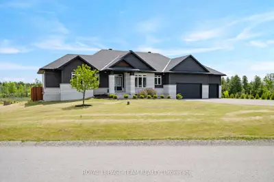 Detached in Beckwith