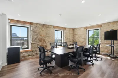 49 Norfolk Street C, Guelph, On N1h 4j1