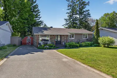 Detached in Kanata