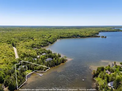 Detached in Northern Bruce Peninsula