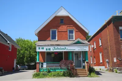 625 Somerset Street W, Ottawa Centre, On K1r 5k3