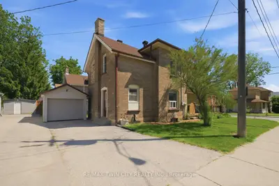 76 Brock Street, Brantford, On N3s 5v2