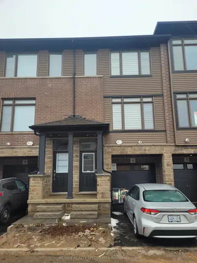 Att/Row/Townhouse in Brant
