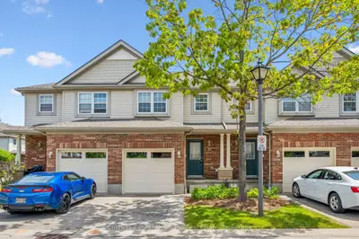 Condo Townhouse in Guelph