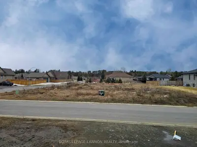 Vacant Land in Thunder Bay
